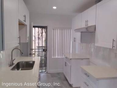 Main picture of 1943 W 39th St