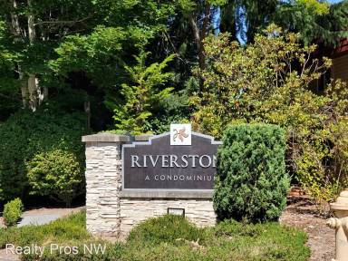 Main picture of 14200 SE 6th St