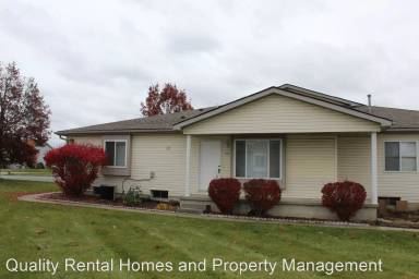 Main picture of 1128 Lakeview Cir