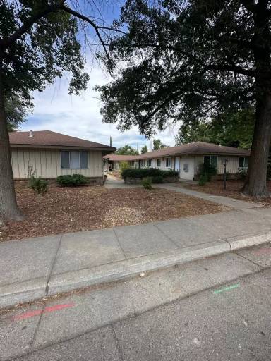 Main picture of 656 East Ave