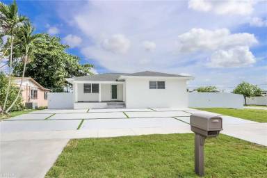 Main picture of 11001 SW 220th St