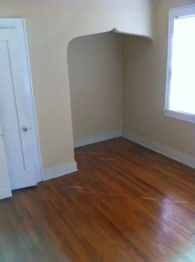 Main picture of 616 W Lafayette St