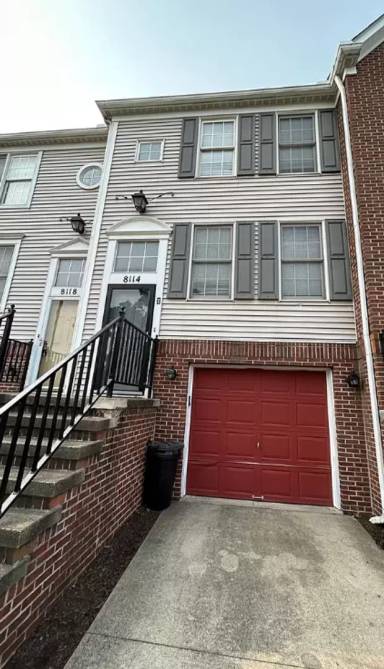 Main picture of 8114 Chester Pkwy