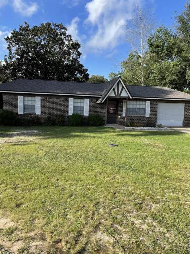 Main picture of 4240 Del Almirante St