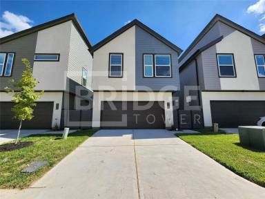 Main picture of 414 S Centro Cir