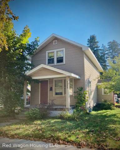 Main picture of 1235 S 11th Ave