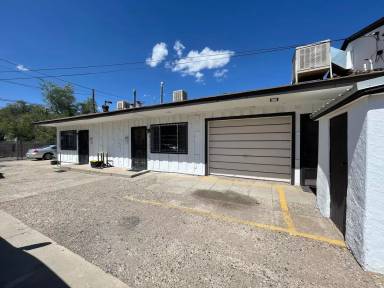 Main picture of 113 Girard Blvd SE