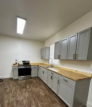 Main picture of 1203 Fremont St