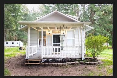 Main picture of 13124 Rainier Rd SE