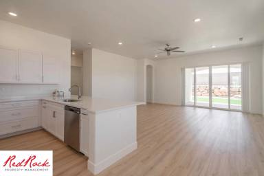 Main picture of 481 W Avery Ln