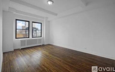 Main picture of 270 W 72nd St