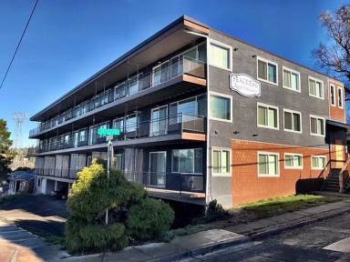 Main picture of 1104 Pacific Ave