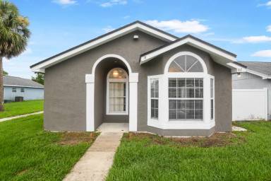 Main picture of 317 San Gabriel St