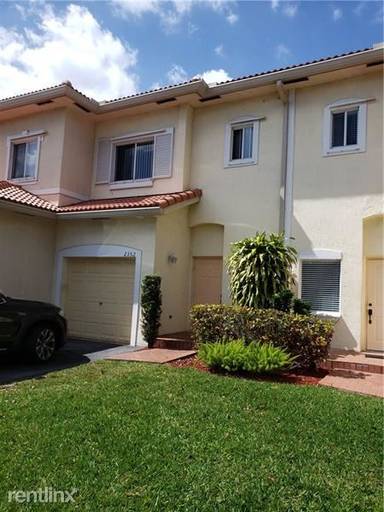 Main picture of 2352 Coral Springs Dr