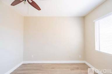 Main picture of 2105 N Los Altos Dr