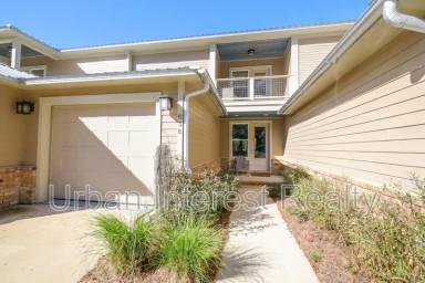 Main picture of 63 Palm St