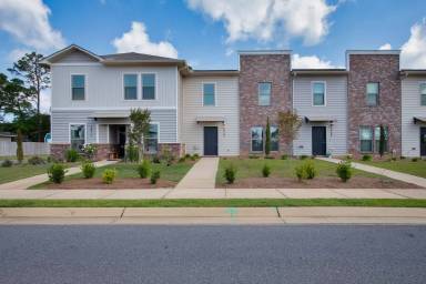 Main picture of 5069 Peach Dr