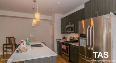 Main picture of 3521-29 N Broadway Apartments