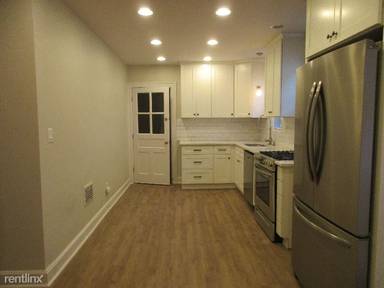Main picture of 919 Oxley Rd
