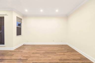Main picture of 152 Lily St