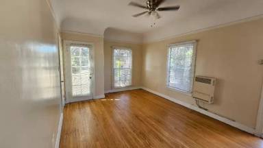 Main picture of 3707 1/2 Monon St