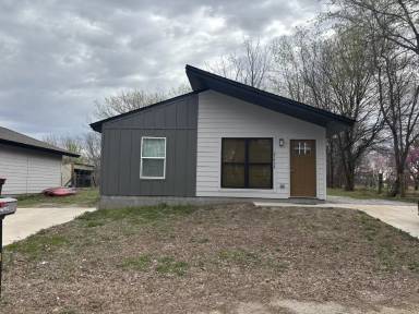 Main picture of 27432 S 614 Rd