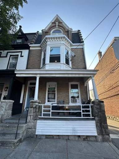 Main picture of 25 S Ann St