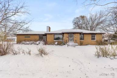 Main picture of 3460 Clyde Park Ave SW