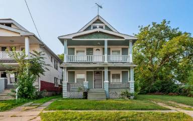 Main picture of 8002 Maryland Ave