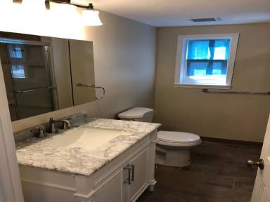 Main picture of 34 W Spring Ave