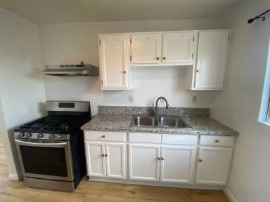 Main picture of 5614 S Western Ave