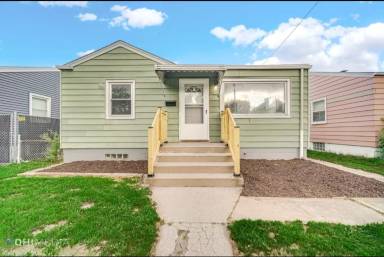 Main picture of 7528 Magnolia Ave