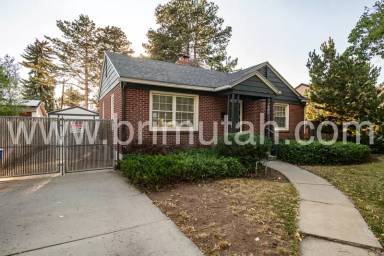 Main picture of 1982 S Berkeley St
