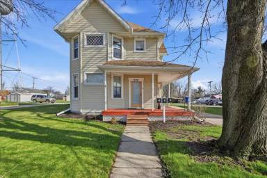 Main picture of 209 W Main St