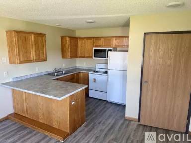 Main picture of 174 Main St