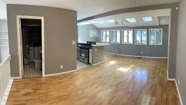 Main picture of 419 6th St NE