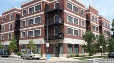 Main picture of 3939 N Christiana Ave