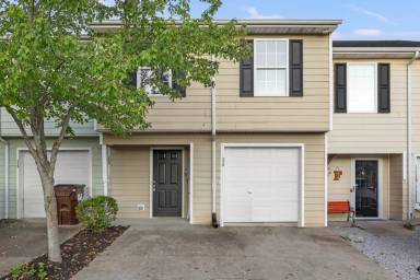 Main picture of 228 Bass Pond Glen Dr