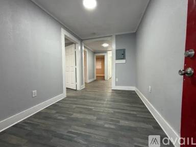 Main picture of 656 Riverside Dr