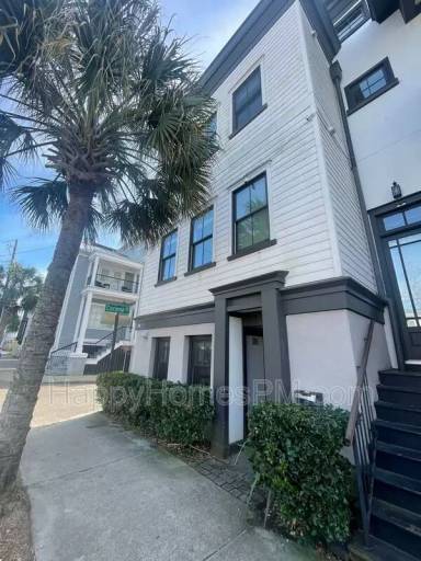 Main picture of 55A Morris St