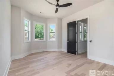 Main picture of 5416 Boreal Way SW