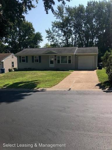 Main picture of 102 N Cadillac Dr