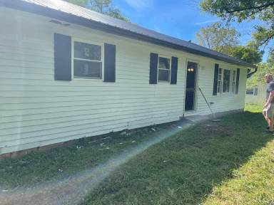 Main picture of 6025 Holy Cross Rd