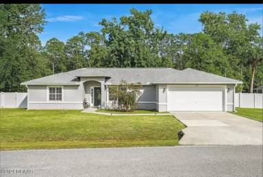 Main picture of 20 Emerson Dr