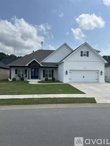 Main picture of 2445 Lilac Dr