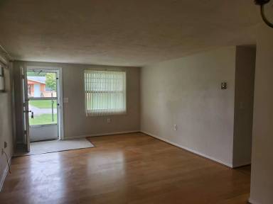 Main picture of 12 Taft St