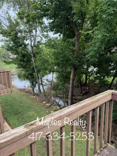 Main picture of 8 Hunters Cv