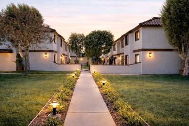 Main picture of 358-60 W Mountain View Ave