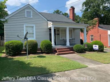 Main picture of 304 S Eastern St