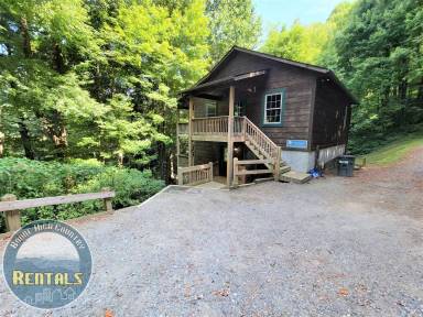 Main picture of 157 Maplewood Cir